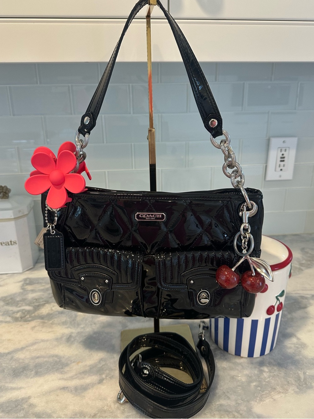 Vintage Coach Poppy Quilted Black Liquid Gloss Shoulder Bag/Crossbody Strap